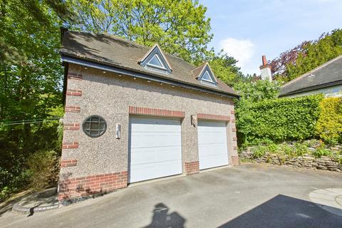 4 bedroom detached bungalow for sale, Highfield Drive, Burton-On-Trent