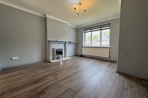 3 bedroom semi-detached house to rent, Trent Road, GRANTHAM