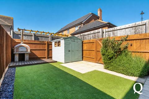 2 bedroom end of terrace house for sale, Ringlet Grove, Iwade, Sittingbourne, Kent, ME9