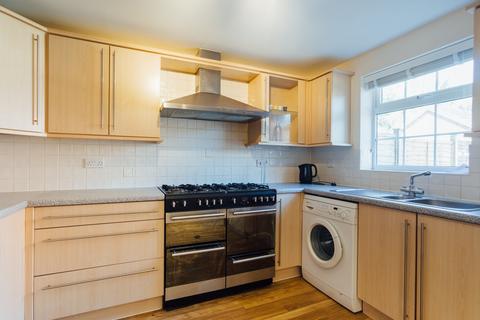 4 bedroom house to rent, Goldfinch Close, Loughborough LE11
