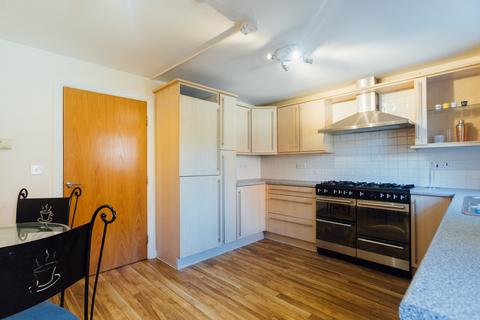4 bedroom house to rent, Goldfinch Close, Loughborough LE11