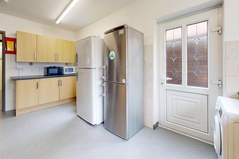 6 bedroom house to rent, Chester Close, Loughborough LE11