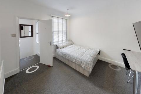 6 bedroom house to rent, Victoria Street, Loughborough LE11