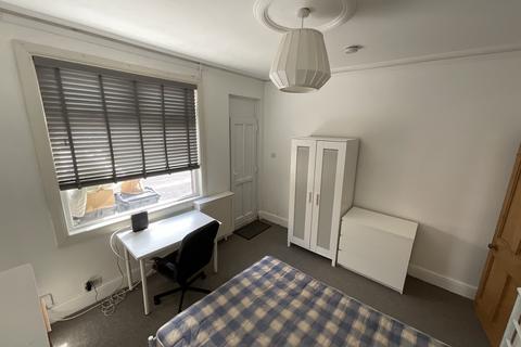 4 bedroom house to rent, Rosebery Street, Loughborough LE11