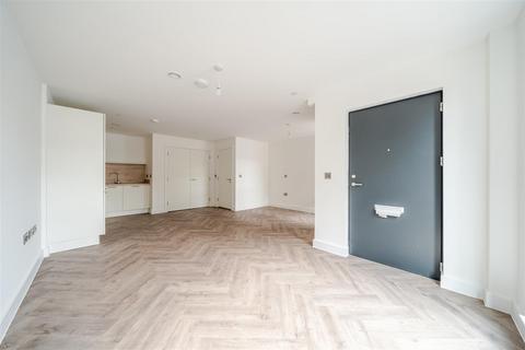 1 bedroom apartment to rent, Studio apartment Lombe House, Liversage street, Derby