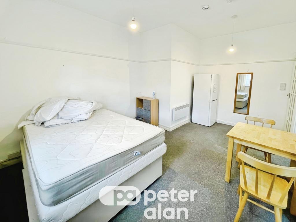 Apartment in Cardiff, Castle - View 2
