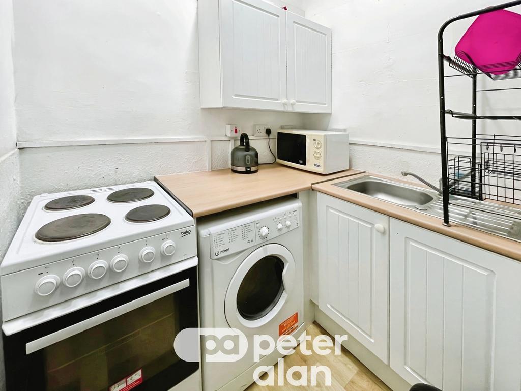 Apartment in Cardiff, Castle - View 3