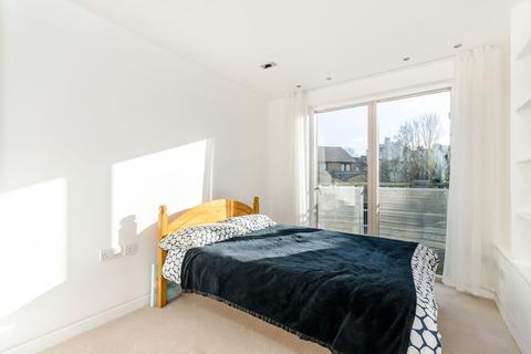 2 bedroom flat for sale, Lansdowne Lane, Charlton, London, SE7