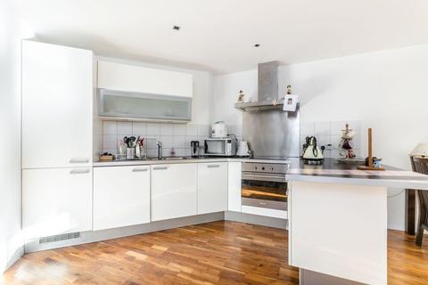 2 bedroom flat for sale, Lansdowne Lane, Charlton, London, SE7