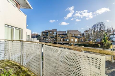 2 bedroom flat for sale, Lansdowne Lane, Charlton, London, SE7