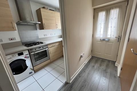 2 bedroom semi-detached house to rent, Ratcliffe Gate, Chelmsford