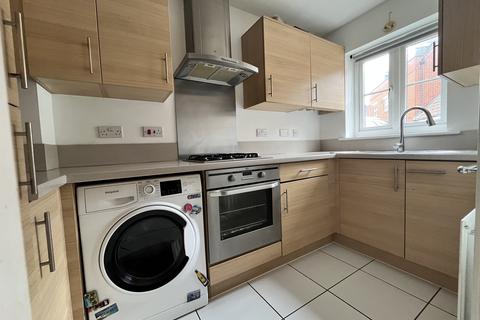 2 bedroom semi-detached house to rent, Ratcliffe Gate, Chelmsford