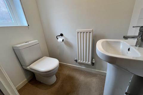 2 bedroom semi-detached house to rent, Ratcliffe Gate, Chelmsford