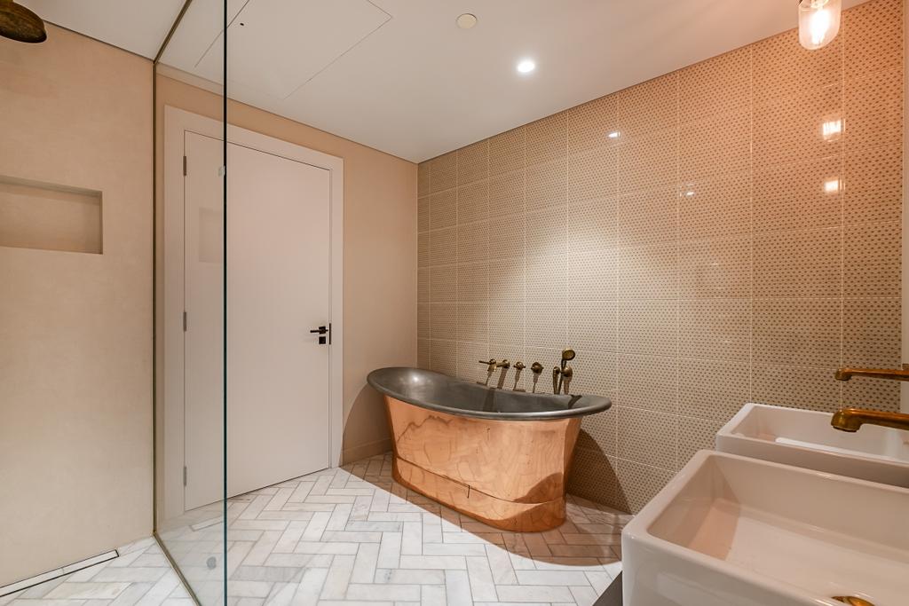 Apartment in London - View 2