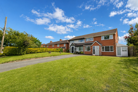 4 bedroom house to rent, Ashbrook Lane, Rugeley, WS15