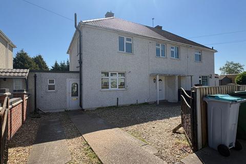 3 bedroom semi-detached house for sale, Elizabeth Road, Newark