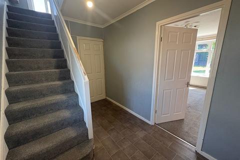 3 bedroom semi-detached house for sale, Elizabeth Road, Newark