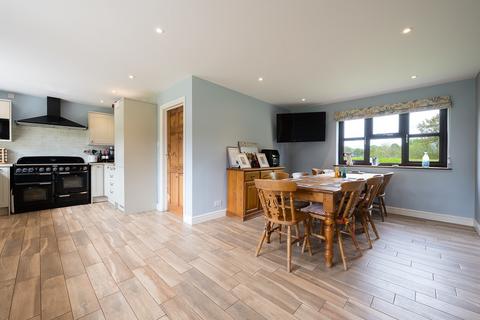 4 bedroom detached house for sale, Ford Lane, Kilcot, Newent