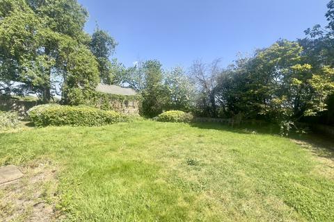2 bedroom detached bungalow to rent, Field End, Ruislip HA4
