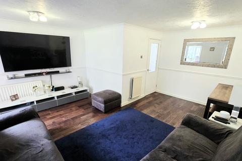 3 bedroom end of terrace house for sale, Newbery Drive, Brackley