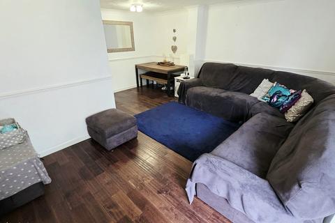 3 bedroom end of terrace house for sale, Newbery Drive, Brackley