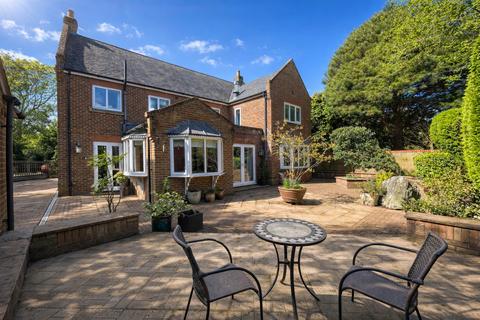 3 bedroom detached house for sale, Church Street, Spalding