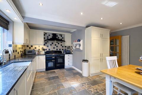 3 bedroom detached house for sale, Church Street, Spalding
