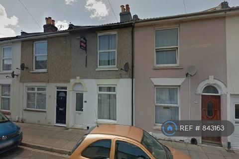 3 bedroom terraced house to rent, Cuthbert Road, Portsmouth, PO1