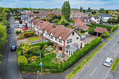 4 bedroom semi-detached house for sale, Bostocks Lane, Sandiacre