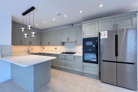4 bedroom detached house for sale, Highview Avenue, Edgware, HA8