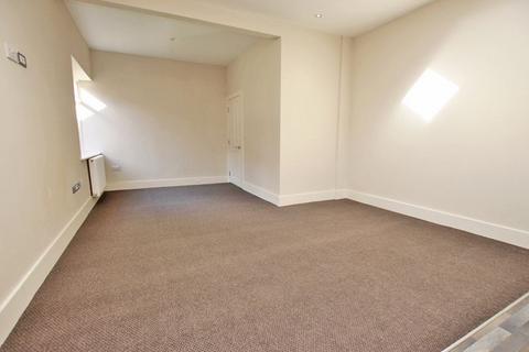 2 bedroom bungalow to rent, Abbey Road, Grimsby DN32