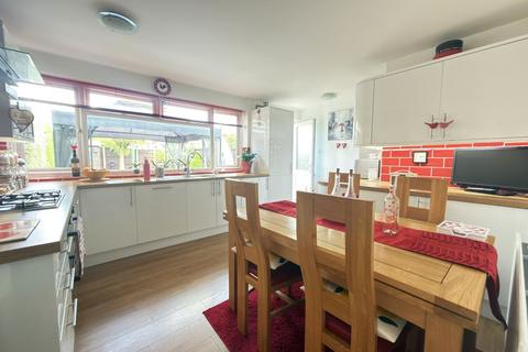 3 bedroom terraced house for sale, Bishops Square, Cranleigh, GU6