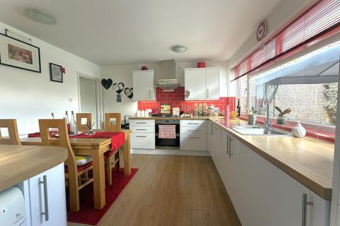 3 bedroom terraced house for sale, Bishops Square, Cranleigh, GU6