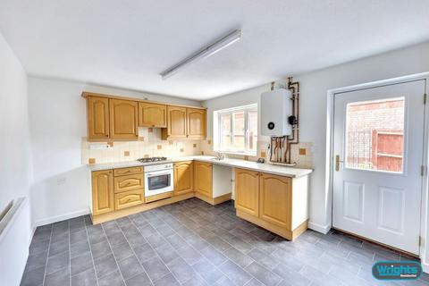 3 bedroom terraced house to rent, Manley Close, Trowbridge