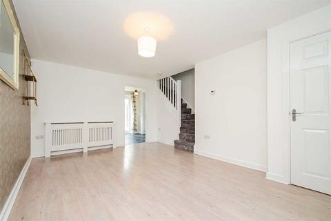 3 bedroom terraced house to rent, Earlswood Way, Cannock WS11