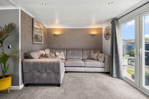 2 bedroom park home for sale, Weybridge Park Estate, Addlestone KT15