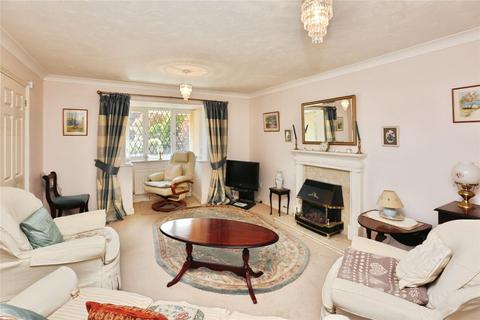 4 bedroom detached house for sale, Lambourne Drive, Locks Heath, Southampton, Hampshire, SO31