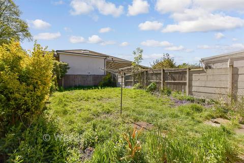 3 bedroom semi-detached house for sale, Yew Tree Close, Broadstairs CT10