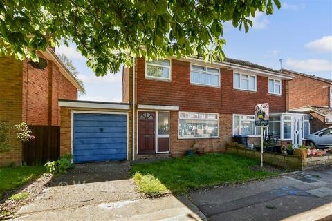 3 bedroom semi-detached house for sale, Yew Tree Close, Broadstairs CT10