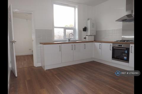 2 bedroom terraced house to rent, Cemetery Road, Bolton, BL4