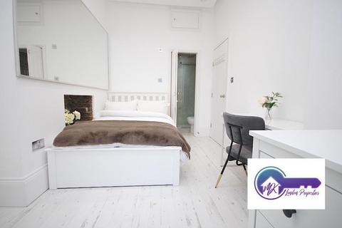 1 bedroom in a flat share to rent, London NW6