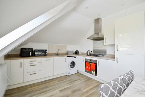 undefined, Llys Marina, Y Felinheli, Gwynedd, LL56