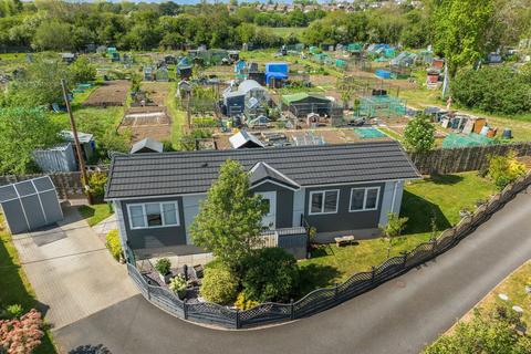 2 bedroom property for sale, Lake Terrace, Melton Mowbray, LE13