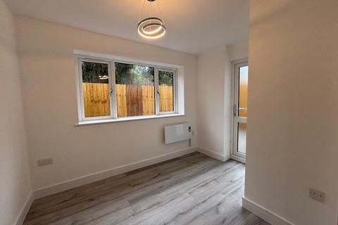 3 bedroom terraced house to rent, Victoria Mews, St. Austell, PL26