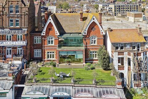 6 bedroom detached house for sale, Cliff Street, Ramsgate, Kent, CT11