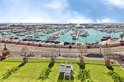 6 bedroom detached house for sale, Cliff Street, Ramsgate, Kent, CT11