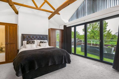 5 bedroom cottage for sale, Exclusive Riverside Cottage, Coventry Road, Kingsbury,  B78