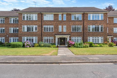 Myrtleside Close, Northwood HA6