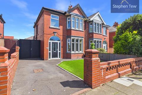 Semi-detached house - Harrington Avenue, Blackpool, FY4
