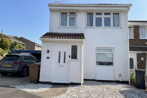 3 bedroom end of terrace house for sale, Dahlia Close, Chelmsford, CM1